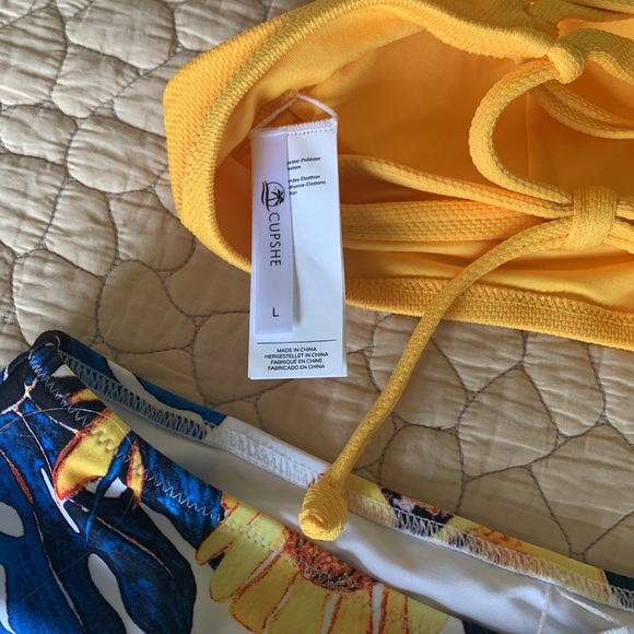 NWT - “Cupshe” New Swim Suit - Picture 5 of 9